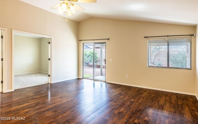 658 S Painted River Way, Vail, AZ 85641