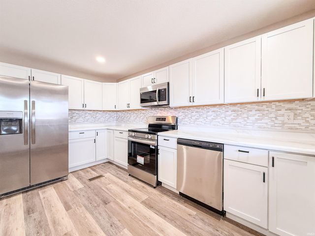 402 W Pleasant Street, Churubusco, IN 46723