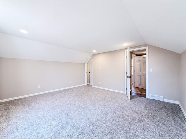 402 W Pleasant Street, Churubusco, IN 46723