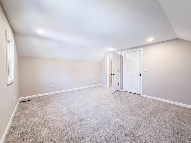 402 W Pleasant Street, Churubusco, IN 46723