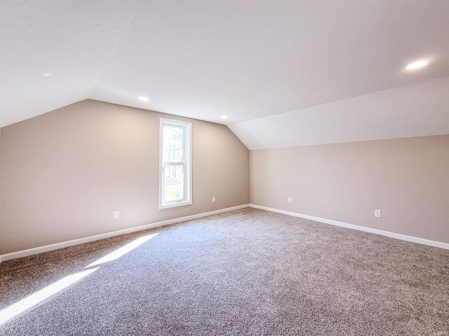 402 W Pleasant Street, Churubusco, IN 46723