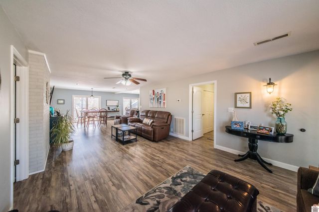 115 Dogwood Hills Club Dr, Gilbertsville, KY 42044