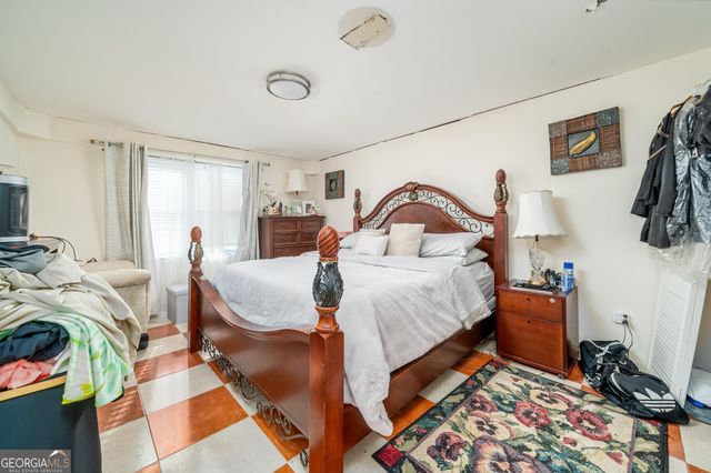 472 Fairhaven Court, Lawrenceville, GA 30044