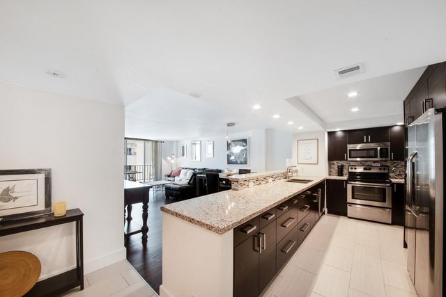 1147 Hillsboro Mile 505, Hillsboro Beach, FL 33062