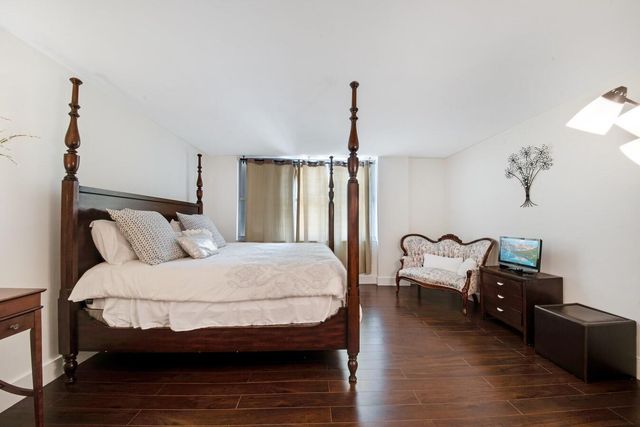 1147 Hillsboro Mile 505, Hillsboro Beach, FL 33062