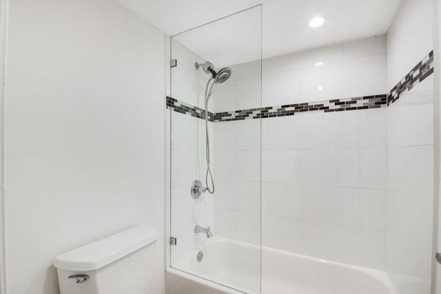 1147 Hillsboro Mile 505, Hillsboro Beach, FL 33062