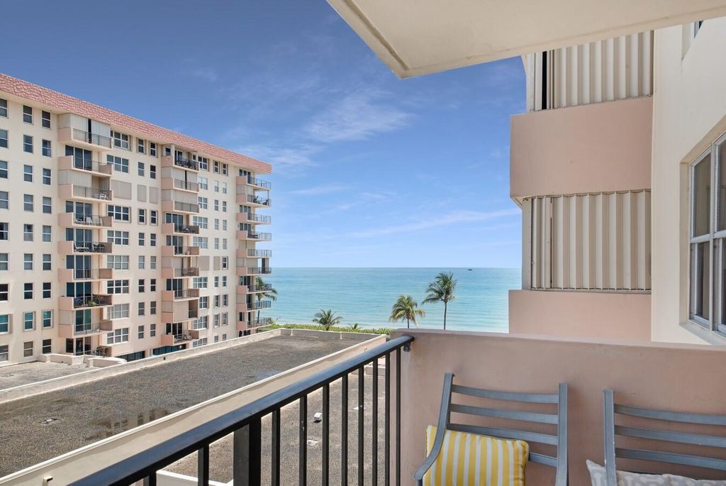 1147 Hillsboro Mile 505, Hillsboro Beach, FL 33062