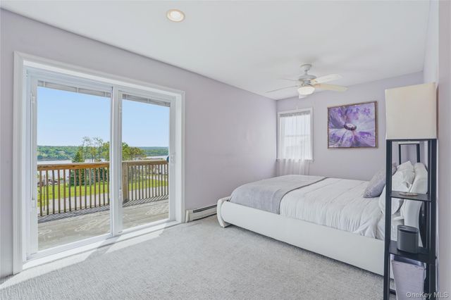 209 Sackett Street, Port Ewen, NY 12466