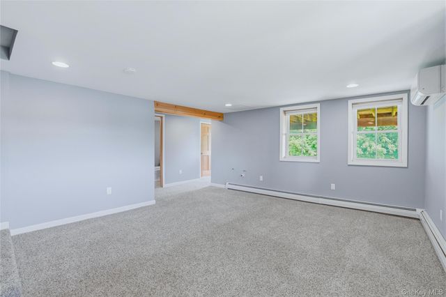 209 Sackett Street, Port Ewen, NY 12466