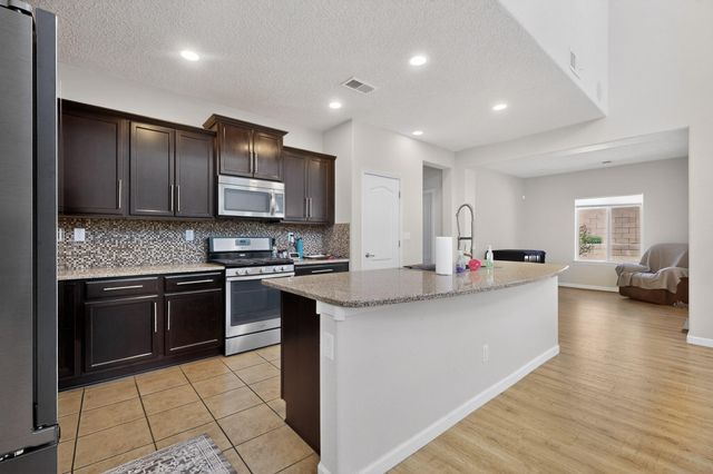 12023 Pocono Road SE, Albuquerque, NM 87123