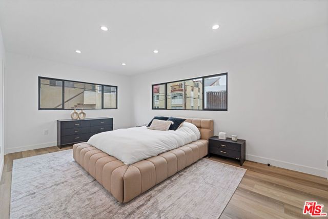 3305 Ocean Front Walk 2, Marina Del Rey, CA 90292