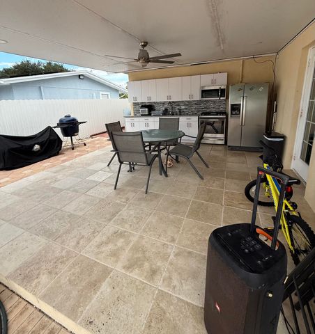 3139 EGREMONT Drive, West Palm Beach, FL 33406
