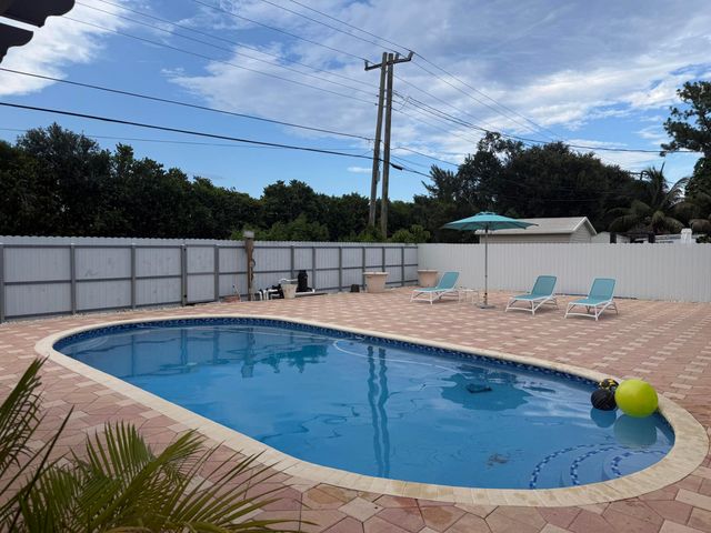 3139 EGREMONT Drive, West Palm Beach, FL 33406