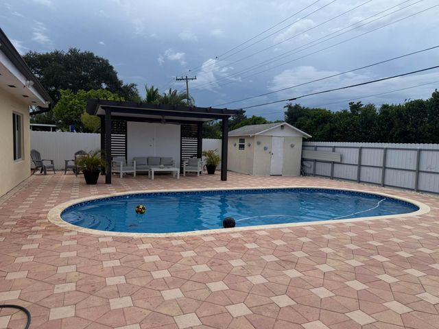 3139 EGREMONT Drive, West Palm Beach, FL 33406