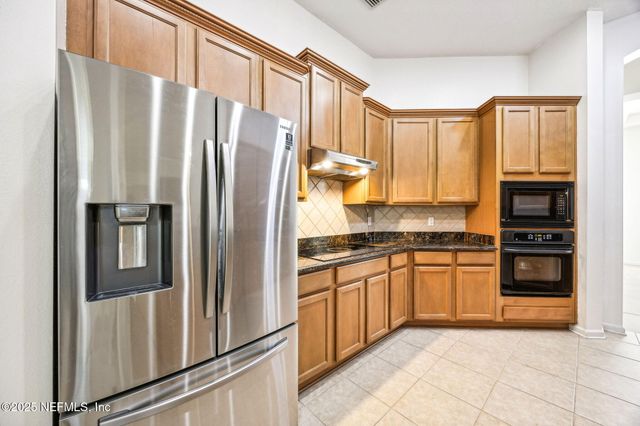 3075 PRESERVE LANDING Drive, Jacksonville, FL 32226