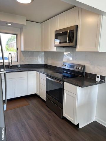 190 Charles Street 190, Secaucus, NJ 07094