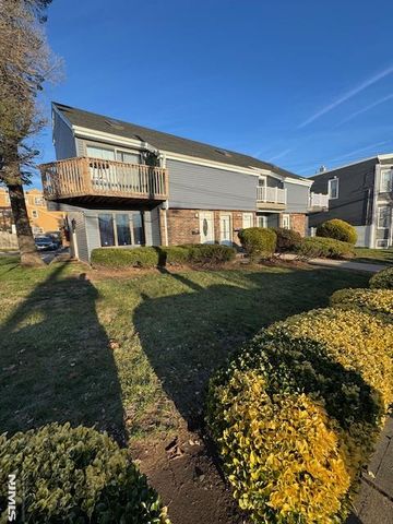 190 Charles Street 190, Secaucus, NJ 07094