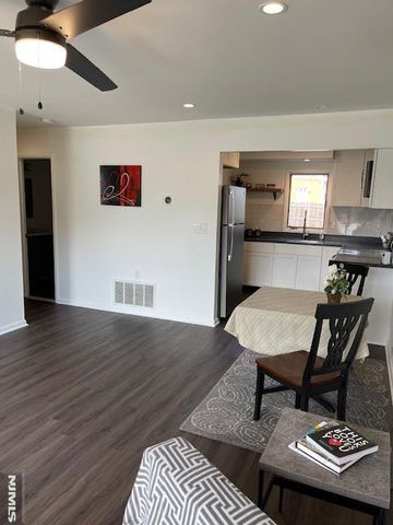 190 Charles Street 190, Secaucus, NJ 07094