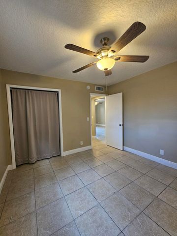 1200 W Blue Heron Boulevard 7, Riviera Beach, FL 33404