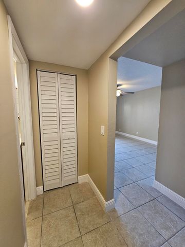 1200 W Blue Heron Boulevard 7, Riviera Beach, FL 33404