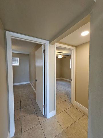 1200 W Blue Heron Boulevard 7, Riviera Beach, FL 33404