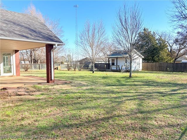 2906 Ash Street, Poteau, OK 74953