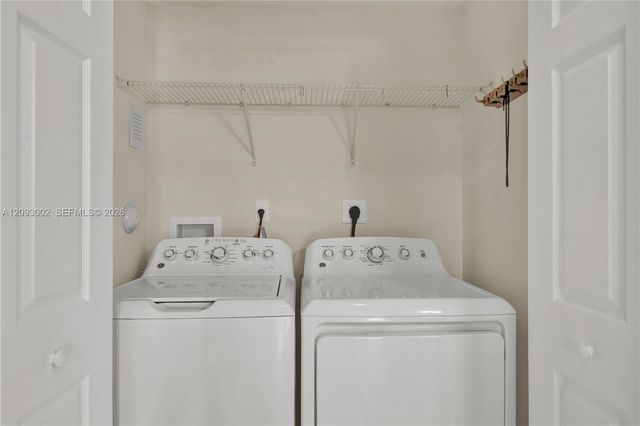 10620 NW 88th Street 207, Doral, FL 33178
