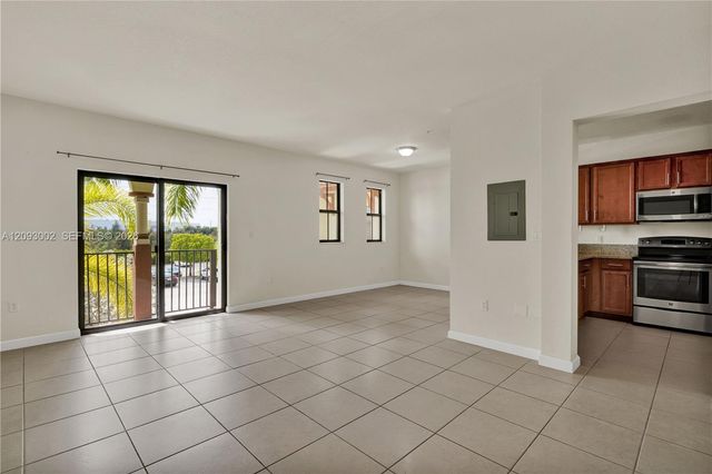 10620 NW 88th Street 207, Doral, FL 33178