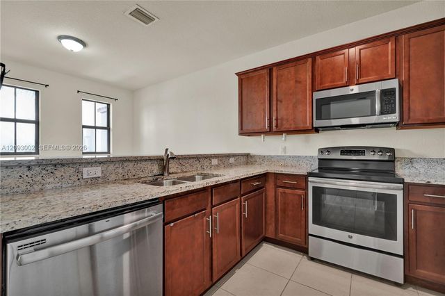 10620 NW 88th Street 207, Doral, FL 33178