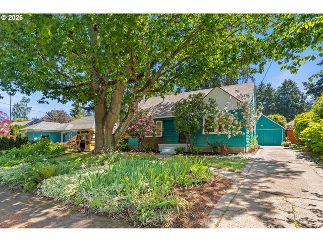 10030 Ne SKIDMORE St, Portland, OR 97220