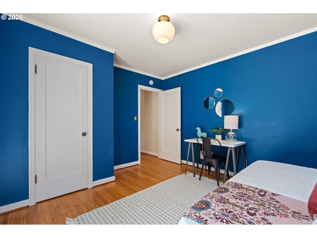10030 Ne SKIDMORE St, Portland, OR 97220