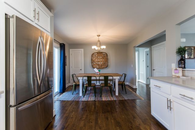 625 N 5th Ct, Nashville, TN 37207