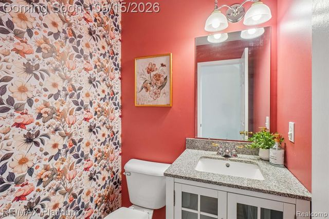 2584 Birchwood Drive, Howell, MI 48855