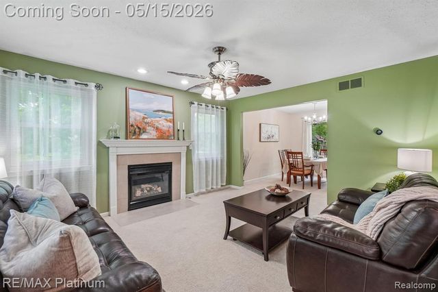 2584 Birchwood Drive, Howell, MI 48855
