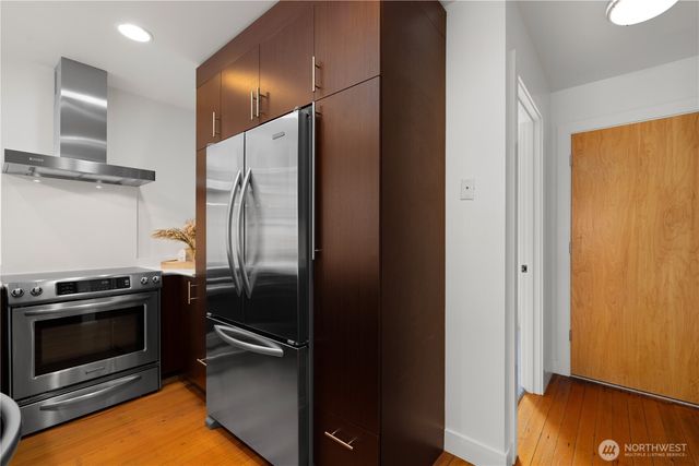 927 29th Avenue S, Seattle, WA 98144