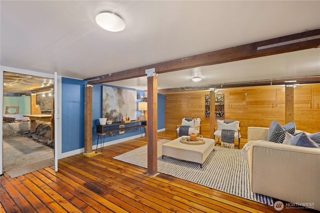 927 29th Avenue S, Seattle, WA 98144