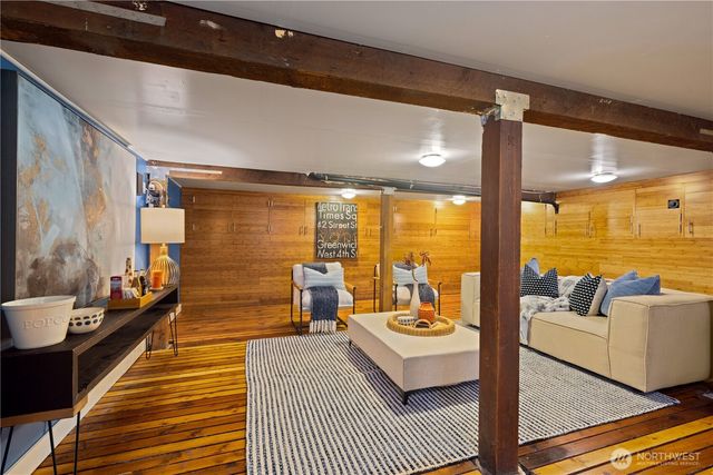 927 29th Avenue S, Seattle, WA 98144