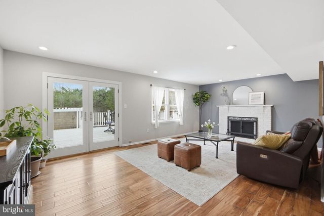 7316 LIGHTSHIP CT, Burke, VA 22015