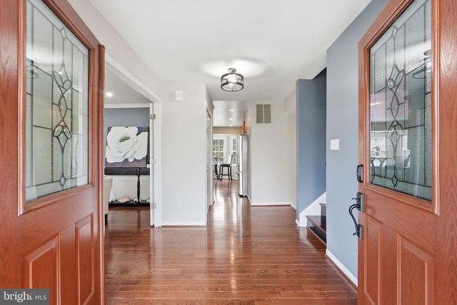 7316 LIGHTSHIP CT, Burke, VA 22015