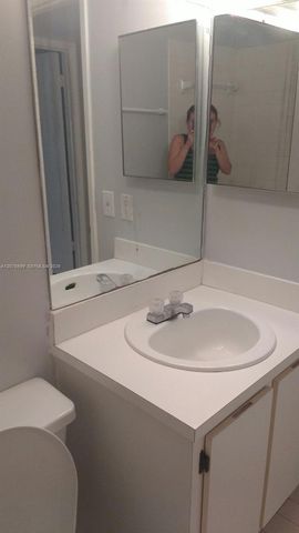 9810 Hammocks Boulevard 202, Miami, FL 33196