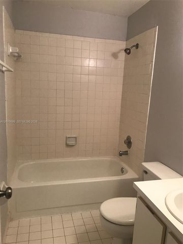 9810 Hammocks Boulevard 202, Miami, FL 33196
