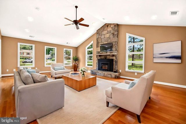 19613 BODMER AVE, Poolesville, MD 20837