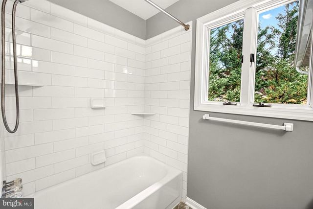 19613 BODMER AVE, Poolesville, MD 20837