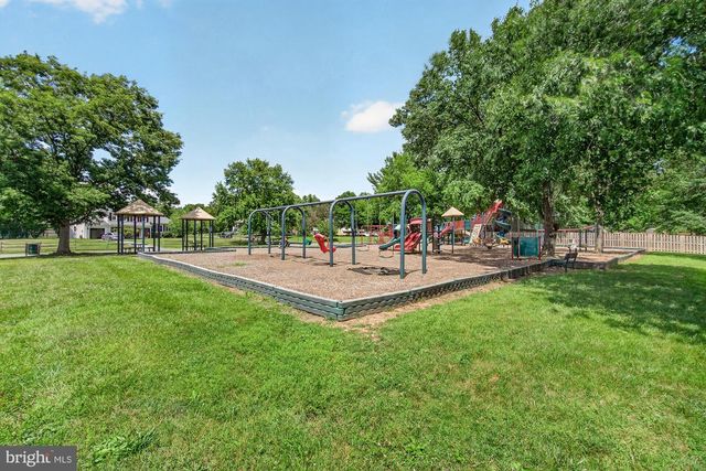 19613 BODMER AVE, Poolesville, MD 20837