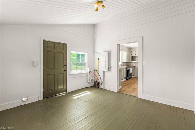 159 Decatur Avenue, Elkin, NC 28621