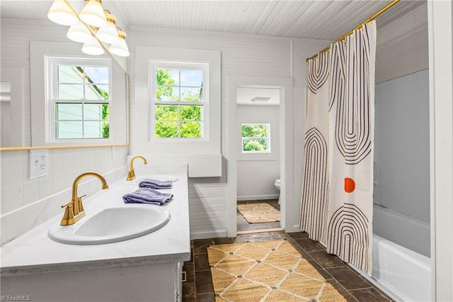 159 Decatur Avenue, Elkin, NC 28621