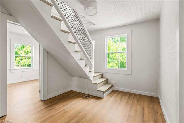 159 Decatur Avenue, Elkin, NC 28621