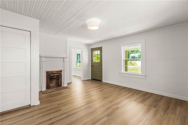 159 Decatur Avenue, Elkin, NC 28621