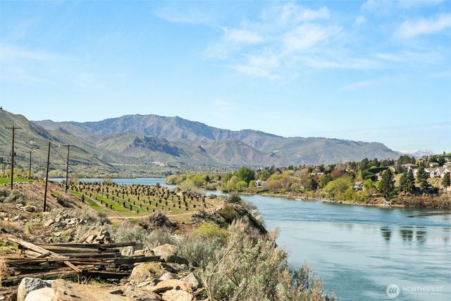 2988 Malaga Alcoa Highway, Malaga, WA 98828