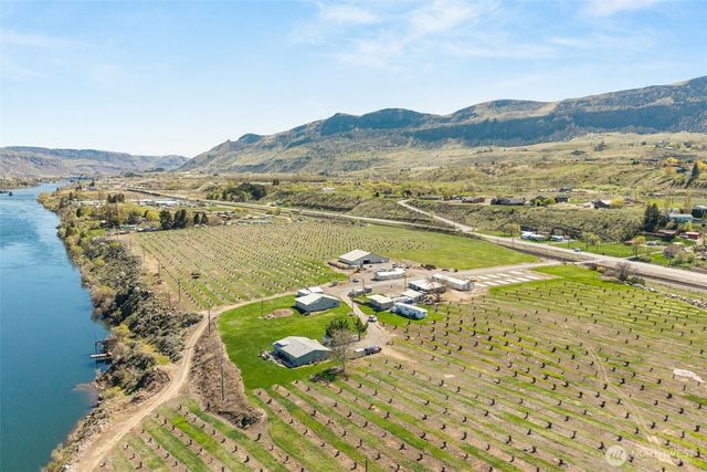 2988 Malaga Alcoa Highway, Malaga, WA 98828